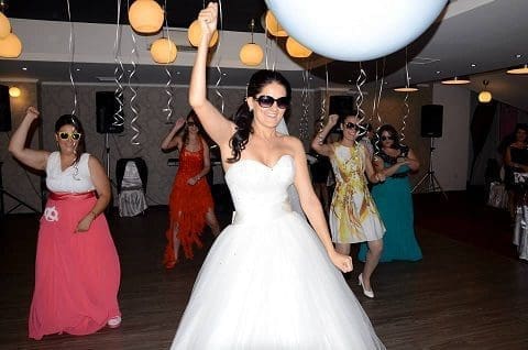 Garanție 100% satisfacție dansul mirilor FirstDance